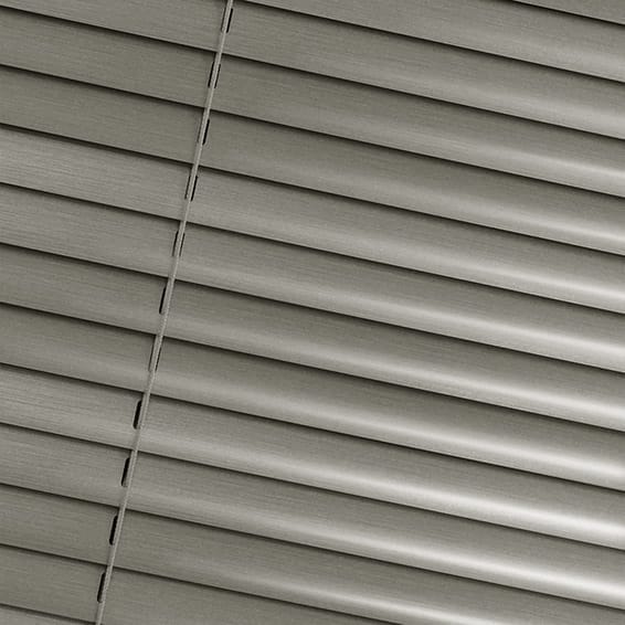 Atelier Pearl Graphite Venetian Blind - 25mm Slat - Image 3